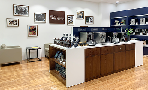 드롱기 컨셉 스토어는 커피를 사랑하는 분들을 위해 언제나 열려 있습니다.